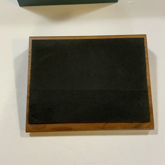 Lasercraft Post Note Holder Roses Walnut Vintage New Old Stock #24 - Picture 4 of 7